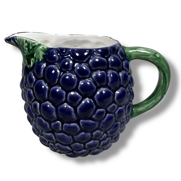 Bordallo Pinheiro Majolica Grapes Pitcher 5" Ceramic Purple Green Decor Portugal - Picture 1 of 9